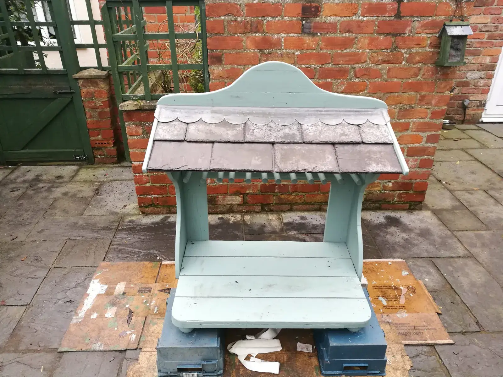 Garden bird table